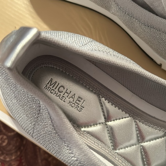 Michael kors matallic fabric ballet - Picture 2 of 5